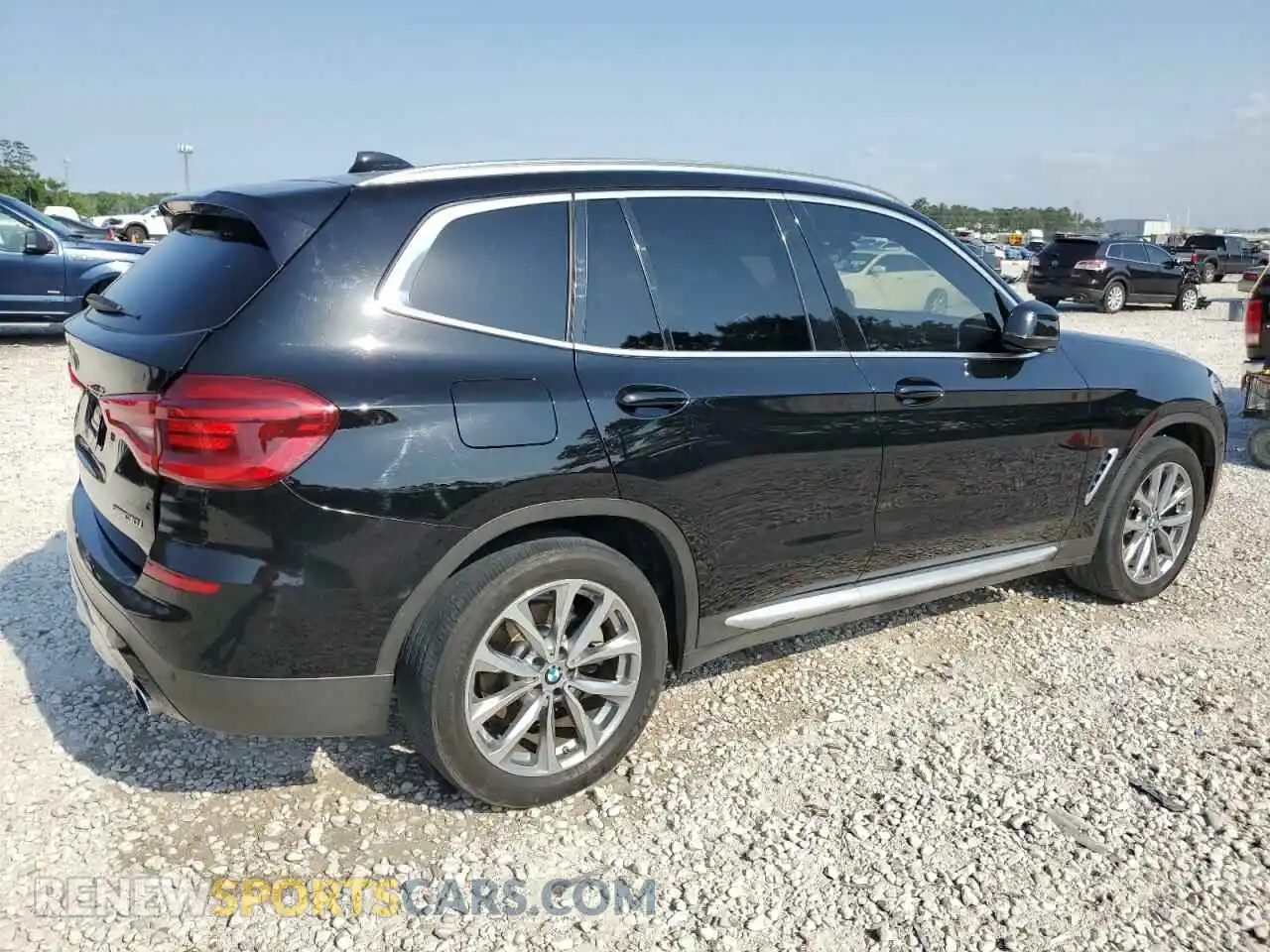 3 Photograph of a damaged car 5UXTR7C52KLE96473 BMW X3 2019