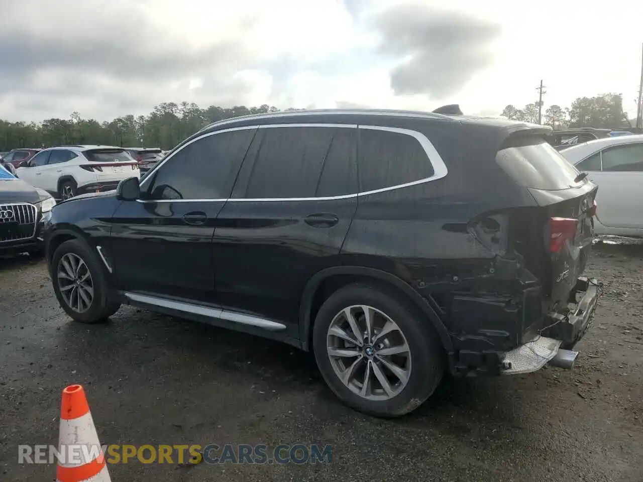 2 Photograph of a damaged car 5UXTR7C52KLE98997 BMW X3 2019