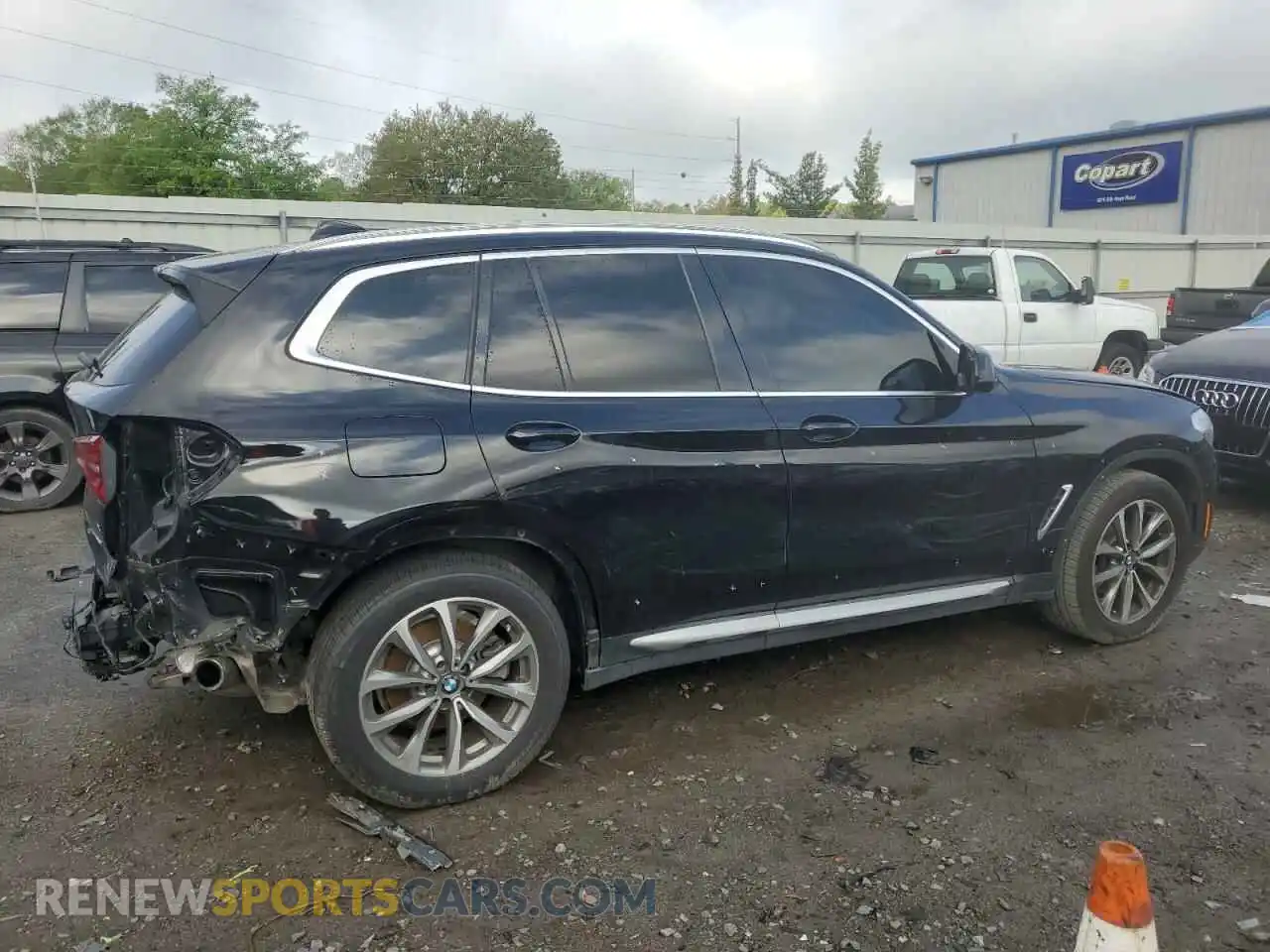 3 Photograph of a damaged car 5UXTR7C52KLE98997 BMW X3 2019