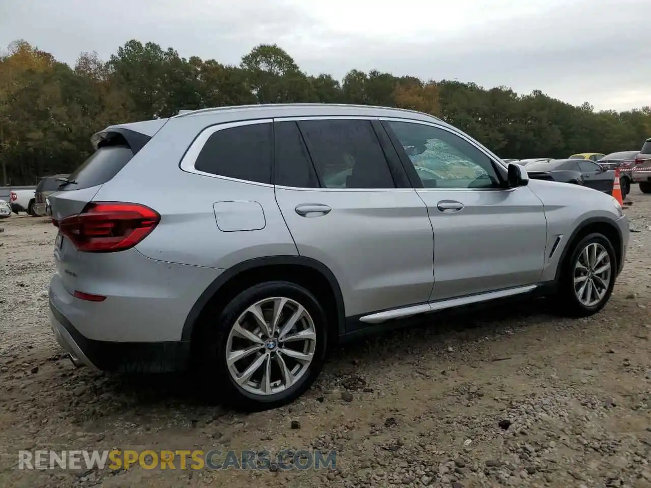 3 Photograph of a damaged car 5UXTR7C52KLF23512 BMW X3 2019