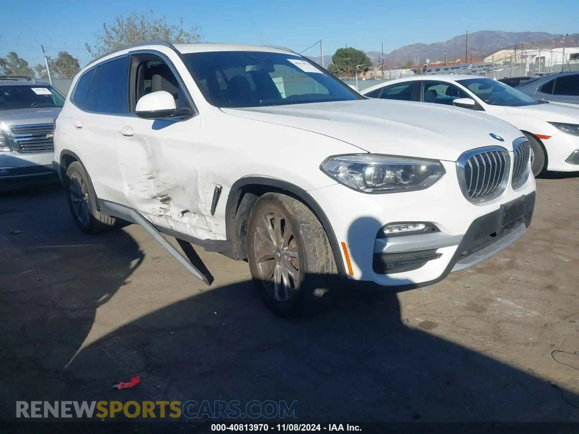 1 Photograph of a damaged car 5UXTR7C52KLF32825 BMW X3 2019