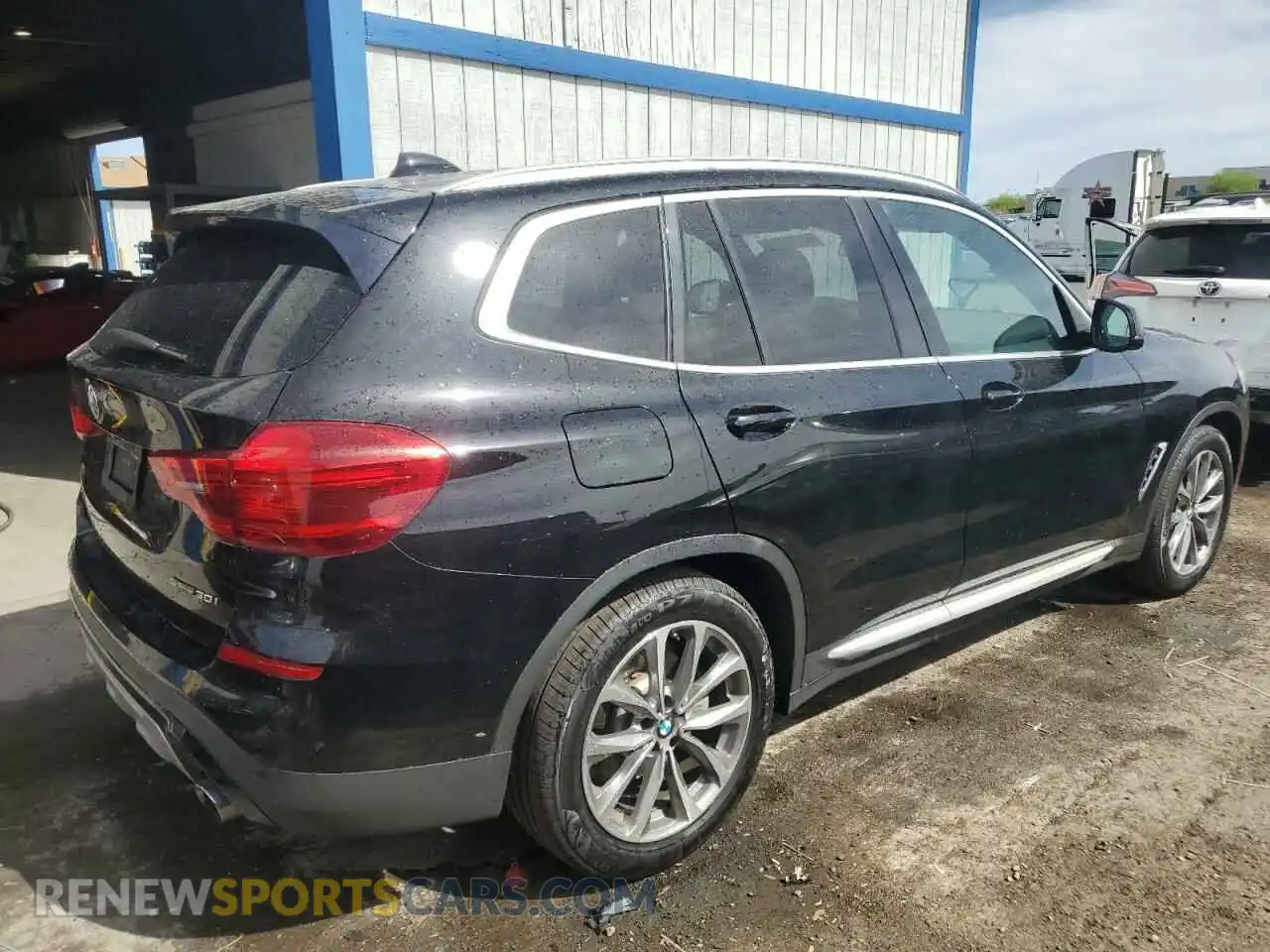 3 Photograph of a damaged car 5UXTR7C52KLR51402 BMW X3 2019