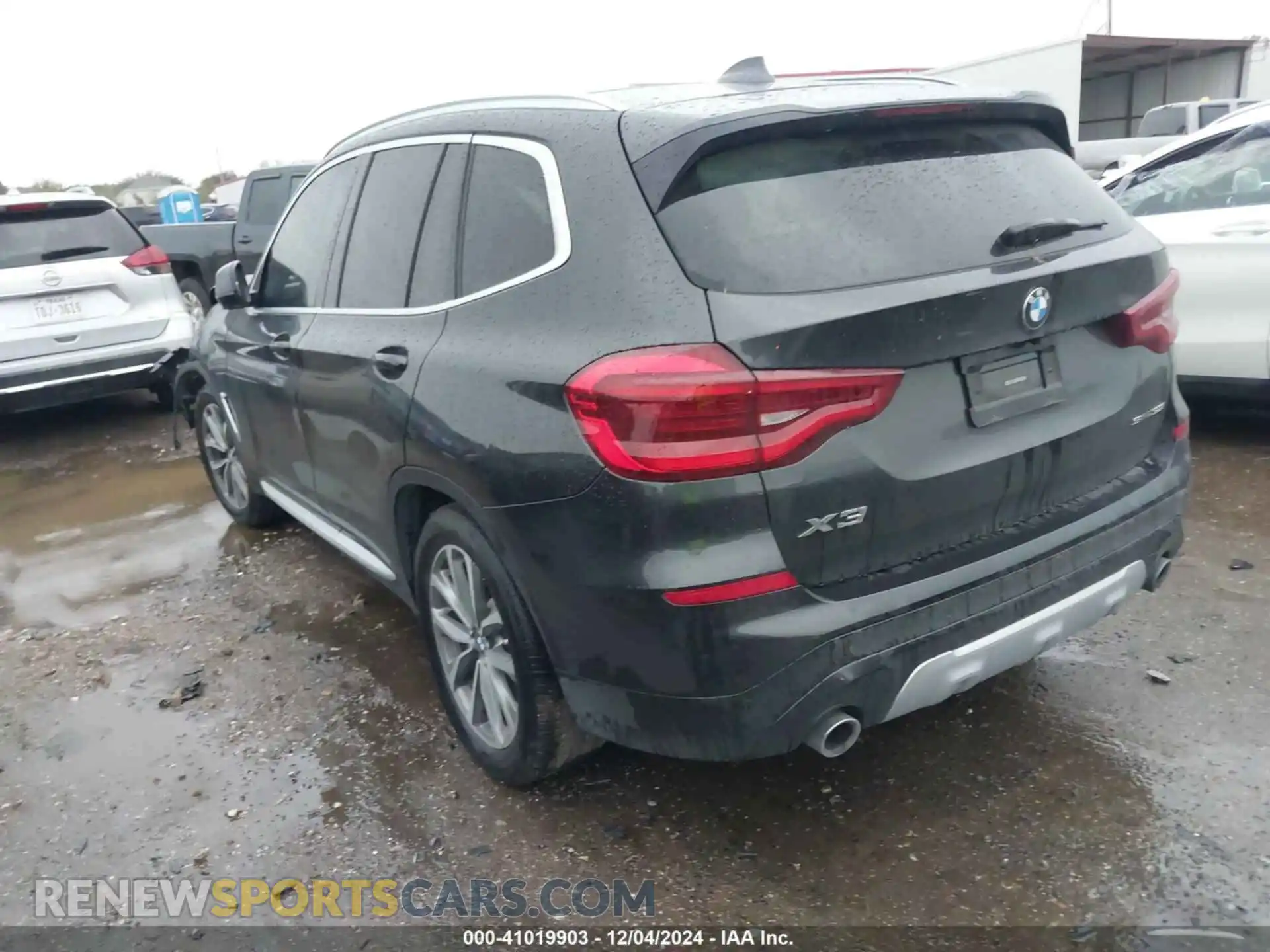 3 Photograph of a damaged car 5UXTR7C53KLA48548 BMW X3 2019