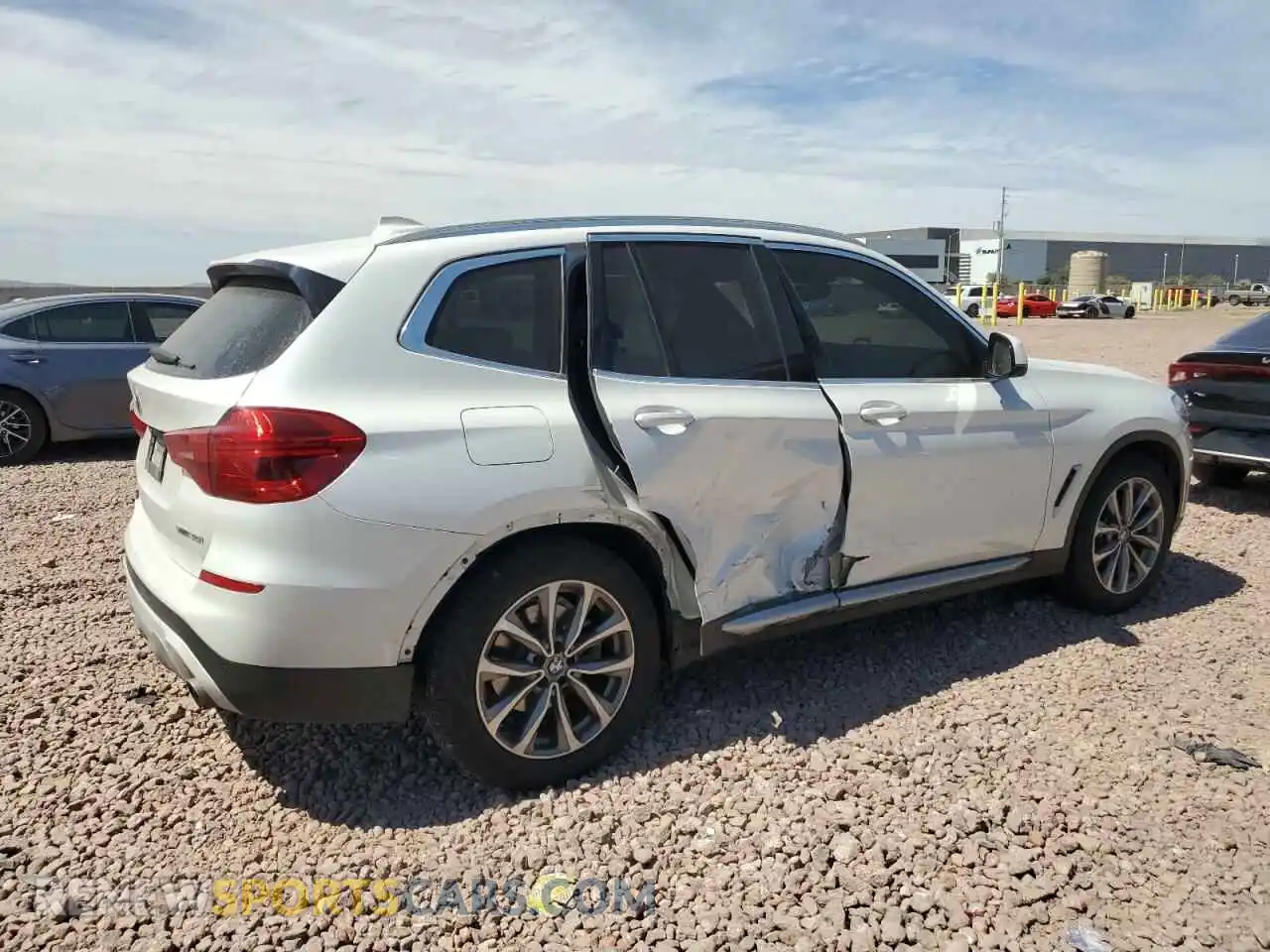 3 Photograph of a damaged car 5UXTR7C53KLF29819 BMW X3 2019