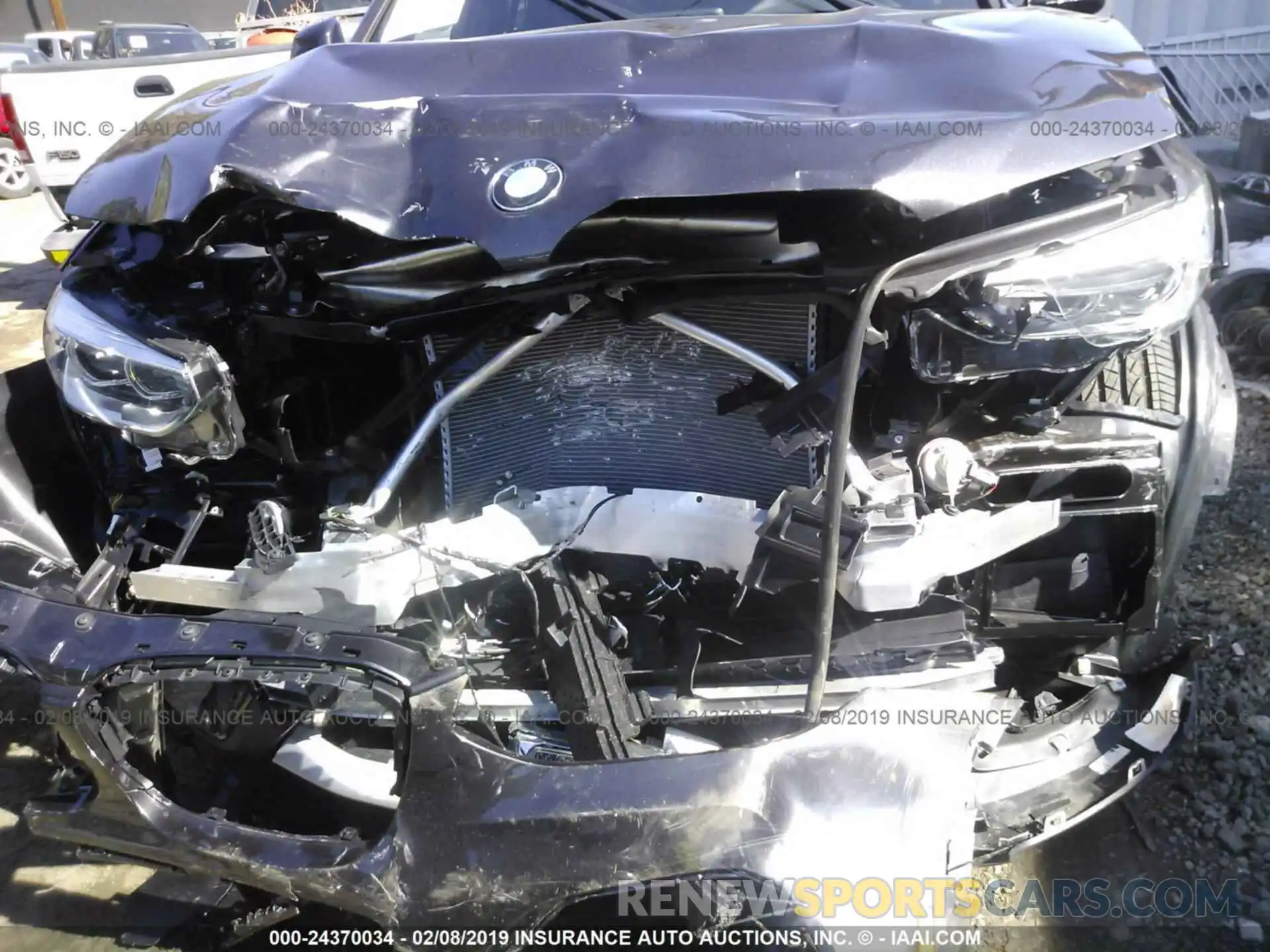 6 Photograph of a damaged car 5UXTR7C54KLF25231 BMW X3 2019