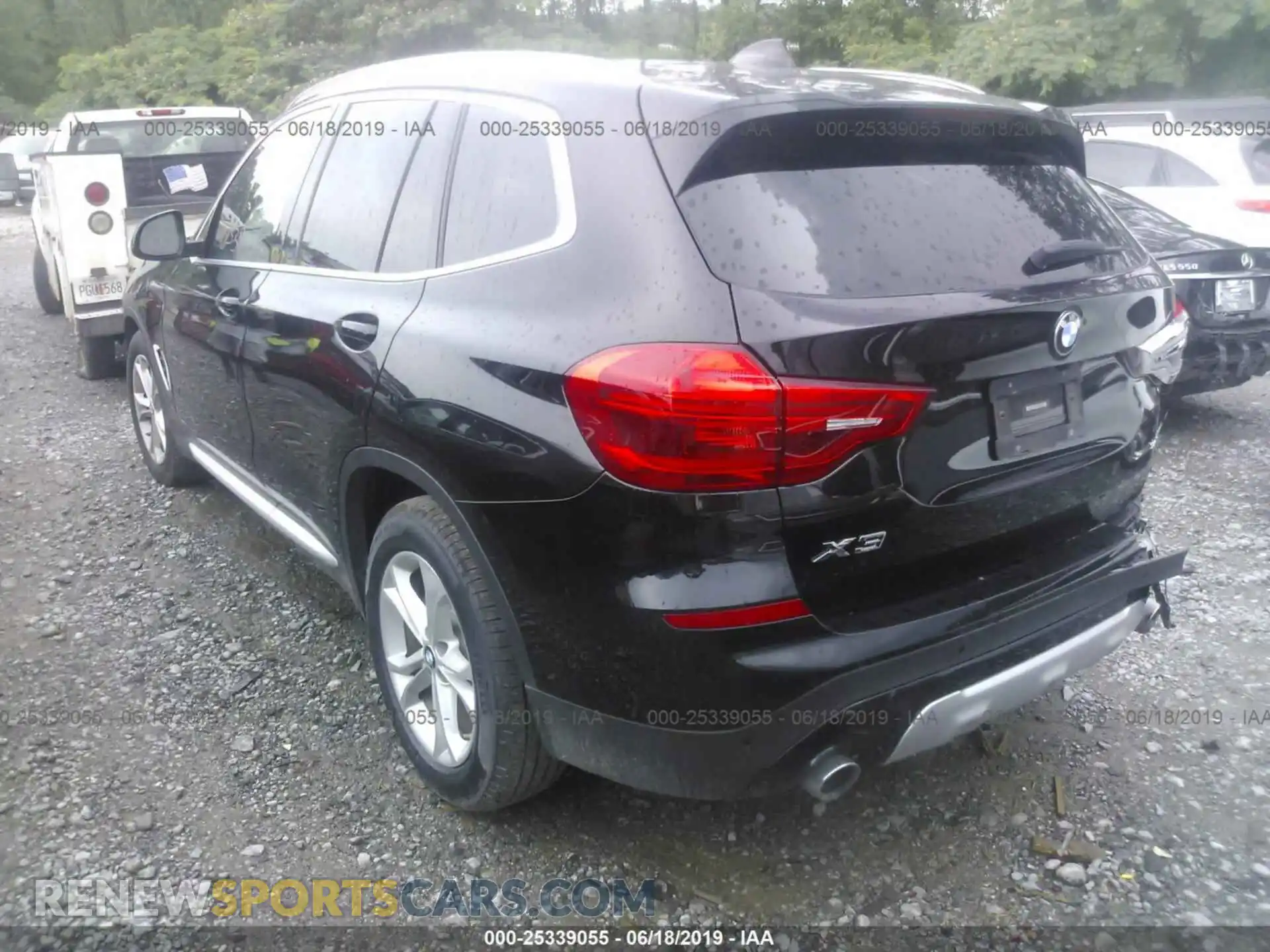 3 Photograph of a damaged car 5UXTR7C54KLF26668 BMW X3 2019