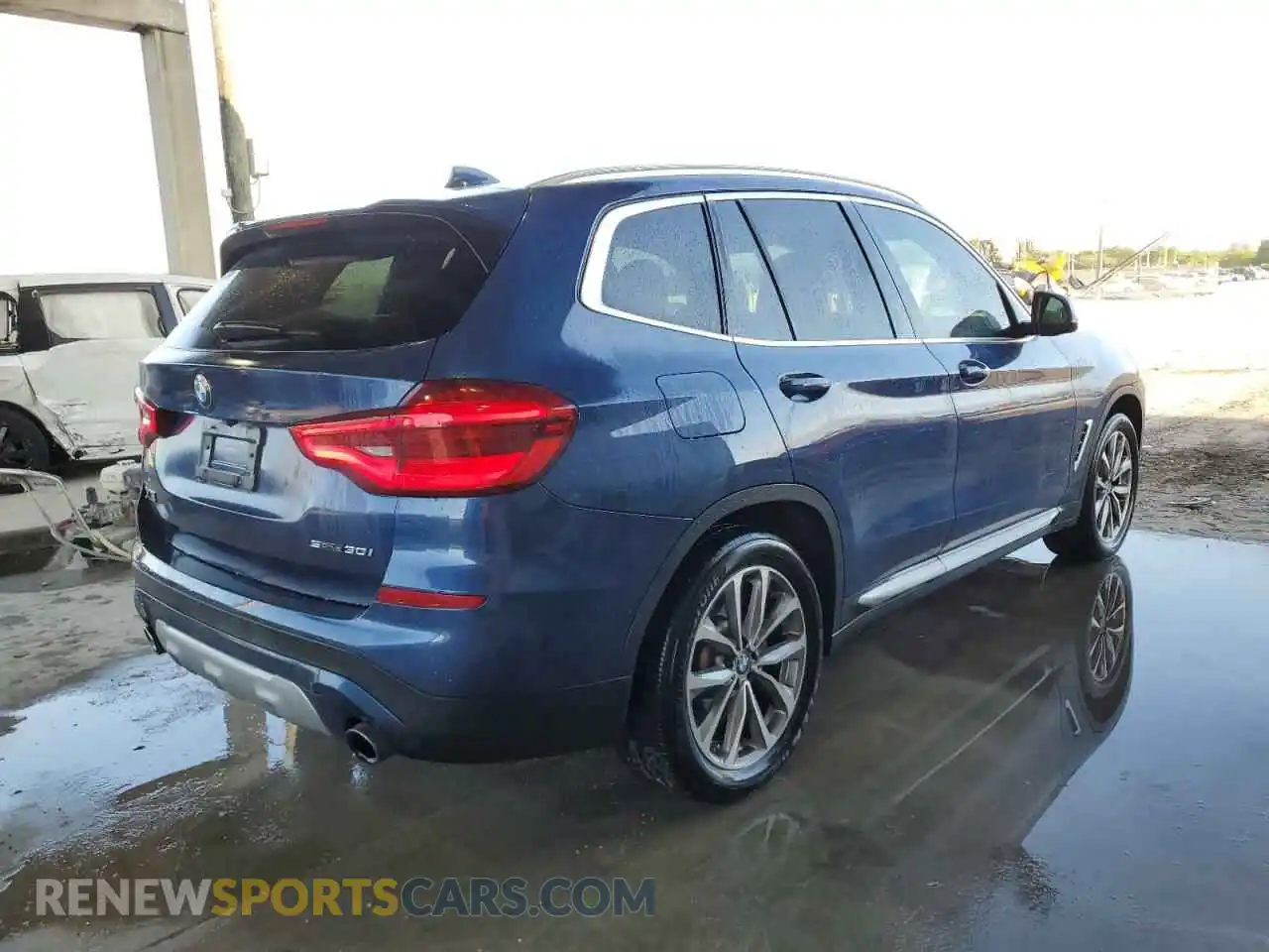 3 Photograph of a damaged car 5UXTR7C54KLF29974 BMW X3 2019