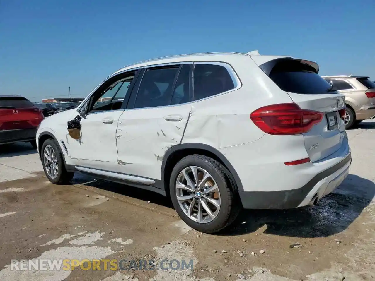 2 Photograph of a damaged car 5UXTR7C54KLF31126 BMW X3 2019