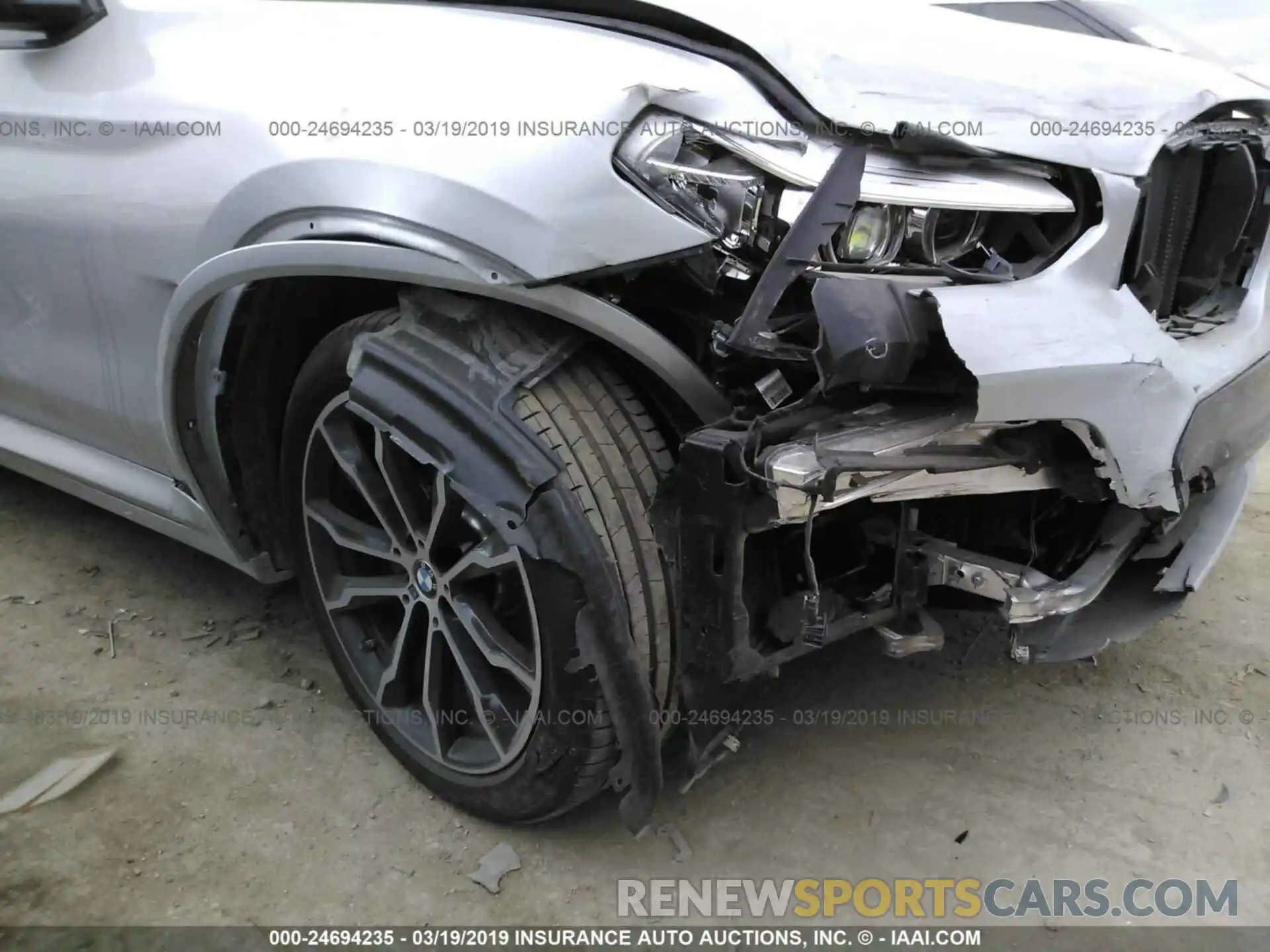 6 Photograph of a damaged car 5UXTR7C54KLF32616 BMW X3 2019