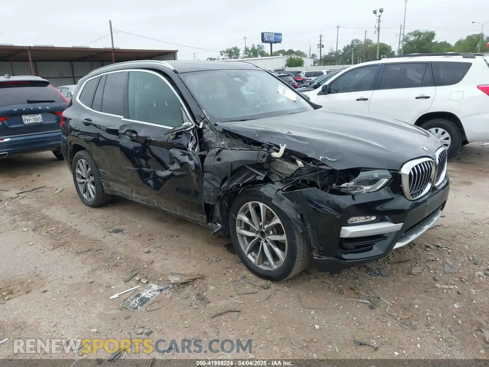 1 Photograph of a damaged car 5UXTR7C54KLR38764 BMW X3 2019