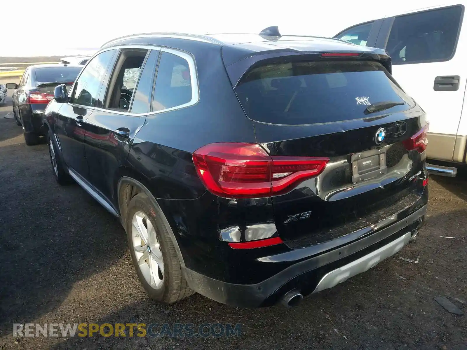3 Photograph of a damaged car 5UXTR7C54KLR39512 BMW X3 2019
