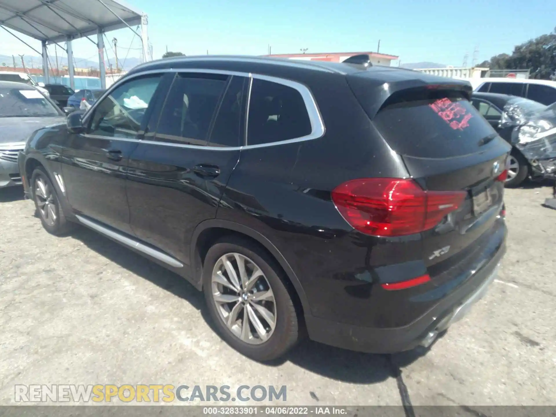 3 Photograph of a damaged car 5UXTR7C54KLR50865 BMW X3 2019