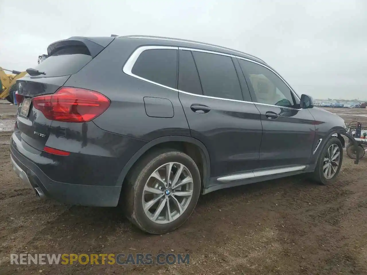 3 Photograph of a damaged car 5UXTR7C54KLR51675 BMW X3 2019