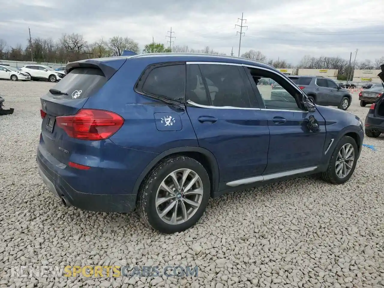 3 Photograph of a damaged car 5UXTR7C55KLE88917 BMW X3 2019