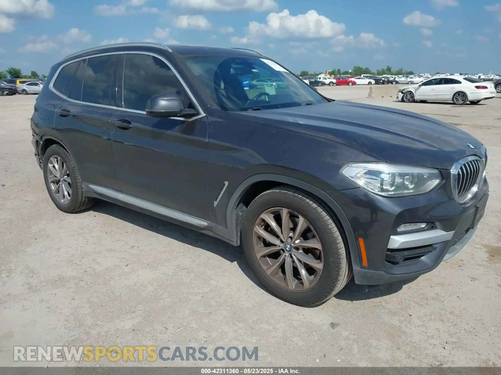 1 Photograph of a damaged car 5UXTR7C55KLE93583 BMW X3 2019