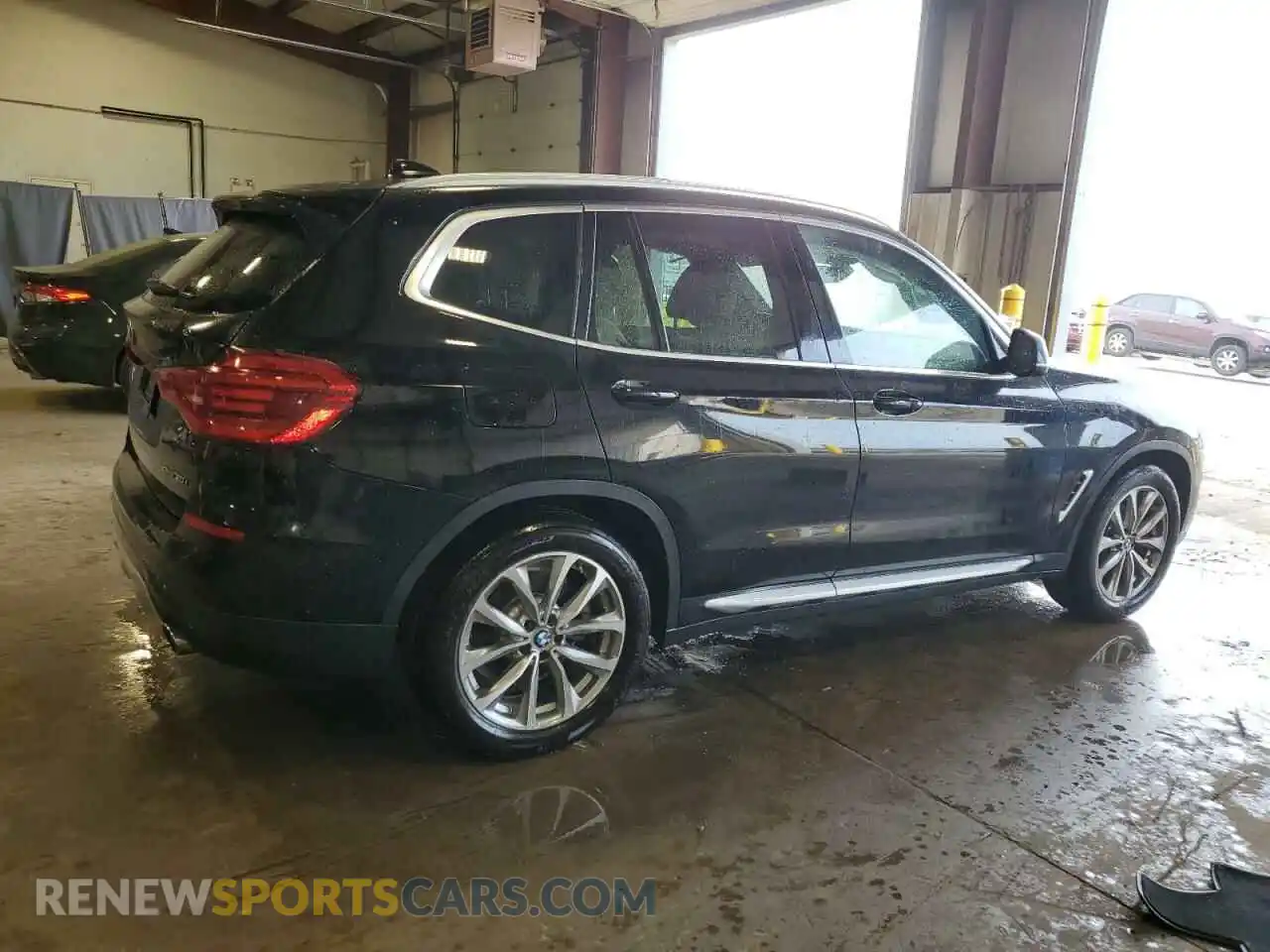 3 Photograph of a damaged car 5UXTR7C55KLF25724 BMW X3 2019