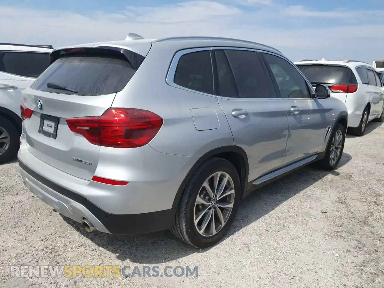 3 Photograph of a damaged car 5UXTR7C55KLF30387 BMW X3 2019