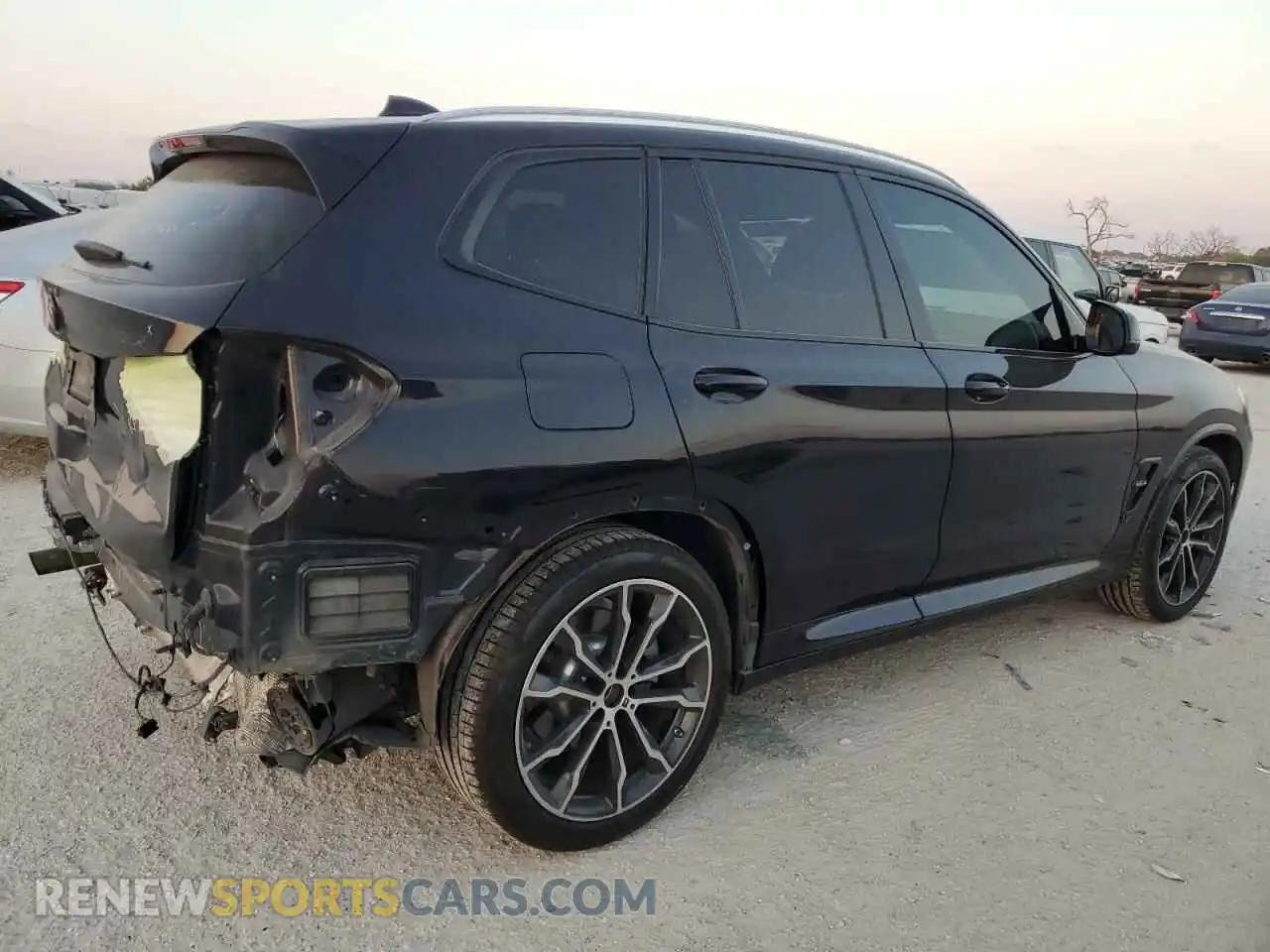3 Photograph of a damaged car 5UXTR7C55KLF34553 BMW X3 2019