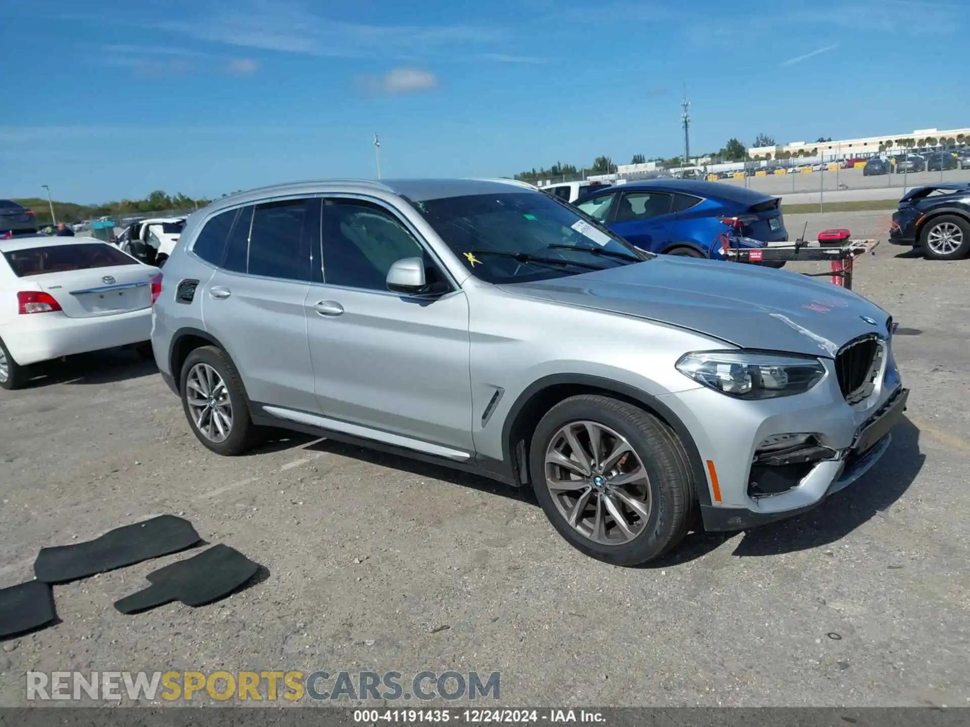 1 Photograph of a damaged car 5UXTR7C55KLR48784 BMW X3 2019