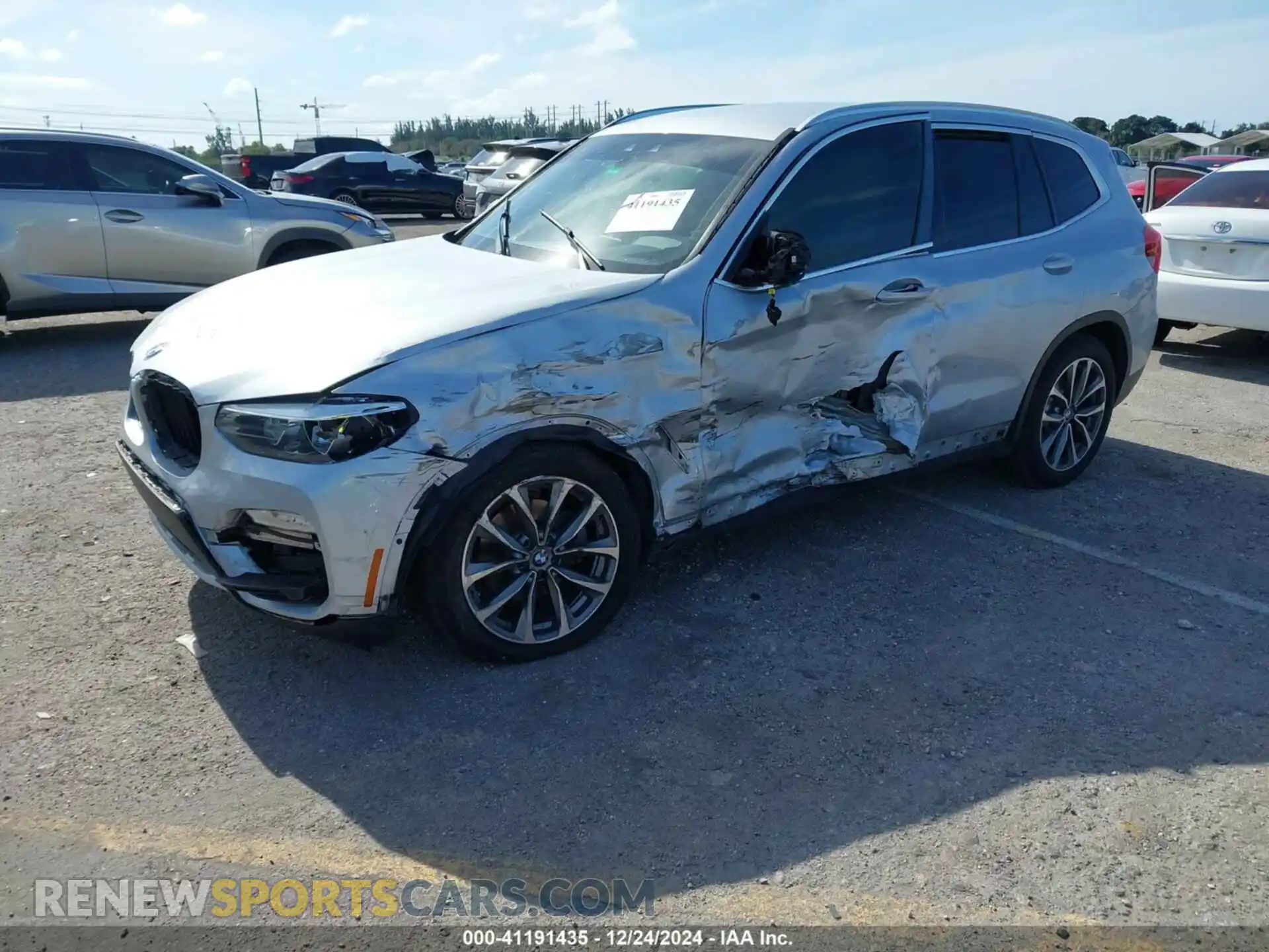 2 Photograph of a damaged car 5UXTR7C55KLR48784 BMW X3 2019