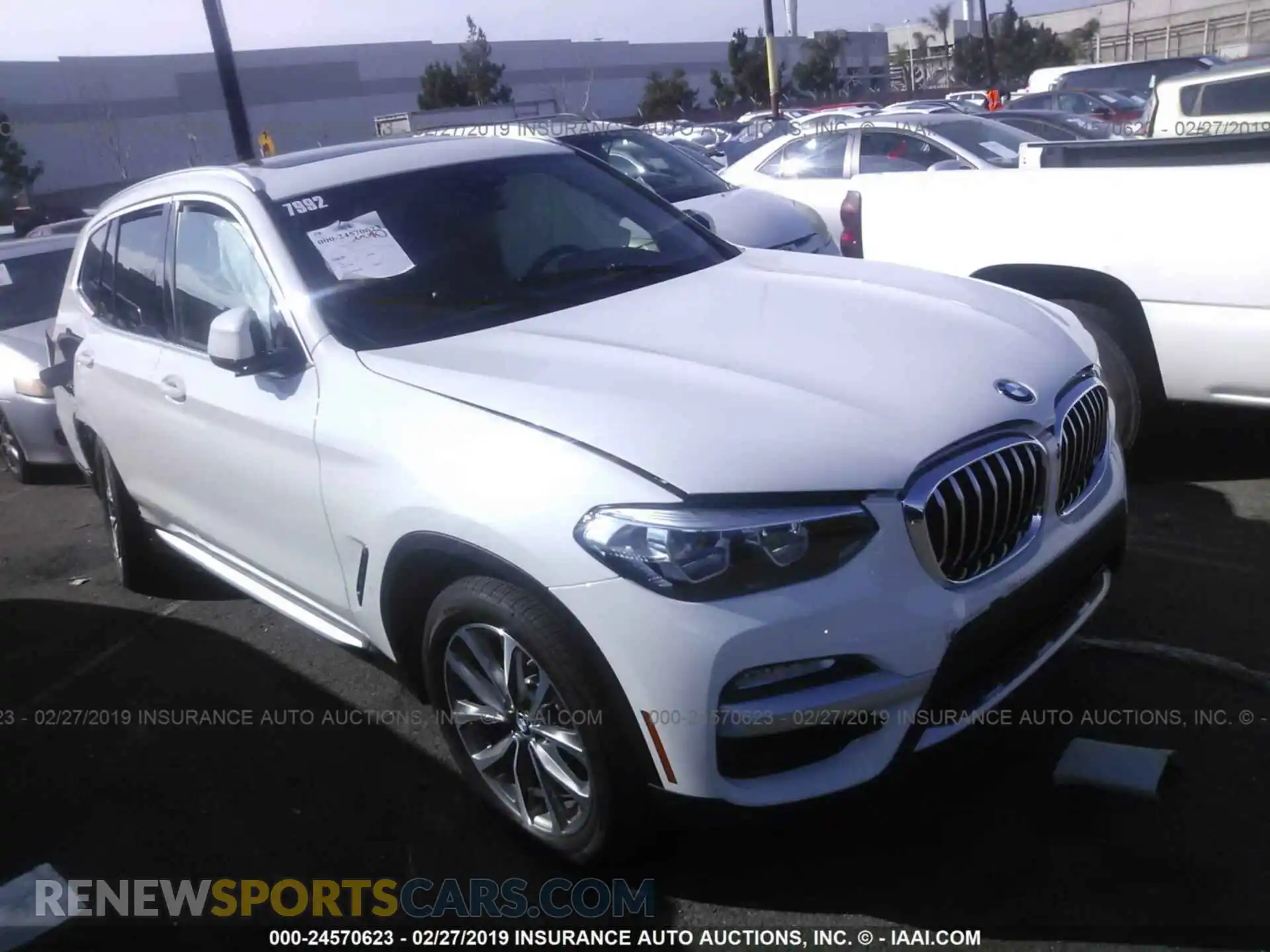 1 Photograph of a damaged car 5UXTR7C56KLE96394 BMW X3 2019