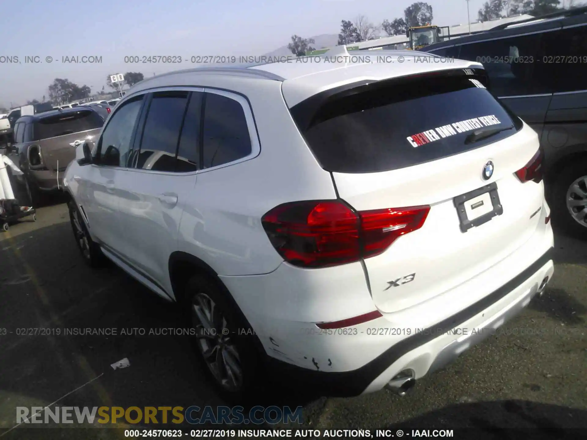 3 Photograph of a damaged car 5UXTR7C56KLE96394 BMW X3 2019
