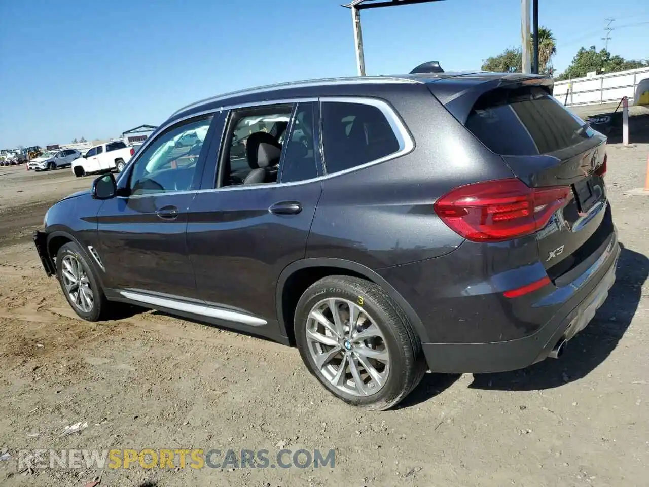 2 fotografías del automóvil dañado 5UXTR7C56KLR45005 BMW X3 2019