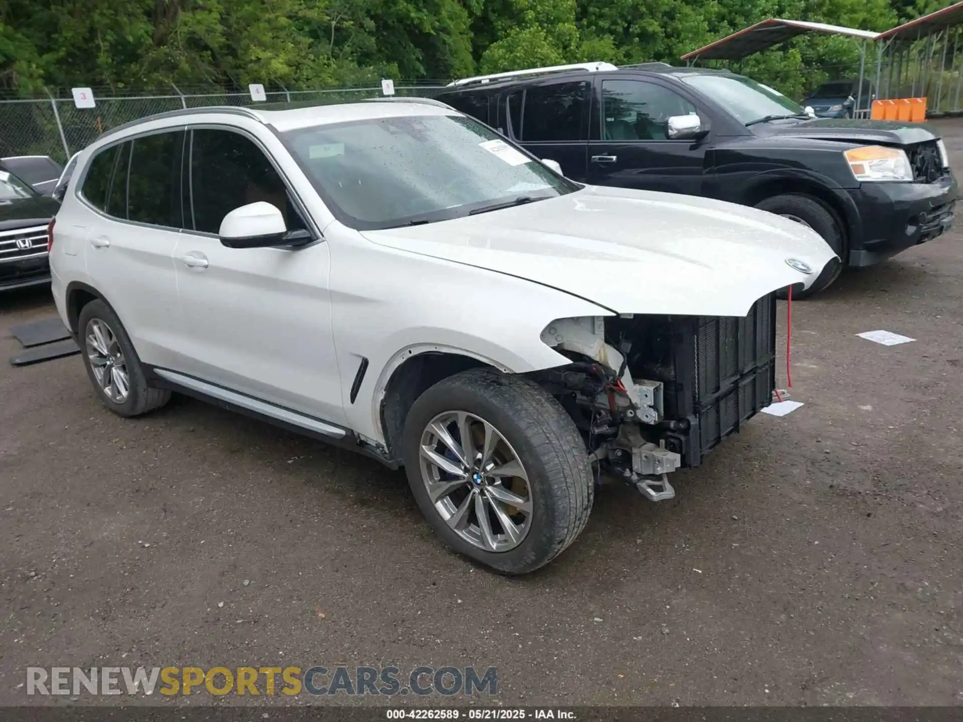 1 Photograph of a damaged car 5UXTR7C56KLR47112 BMW X3 2019