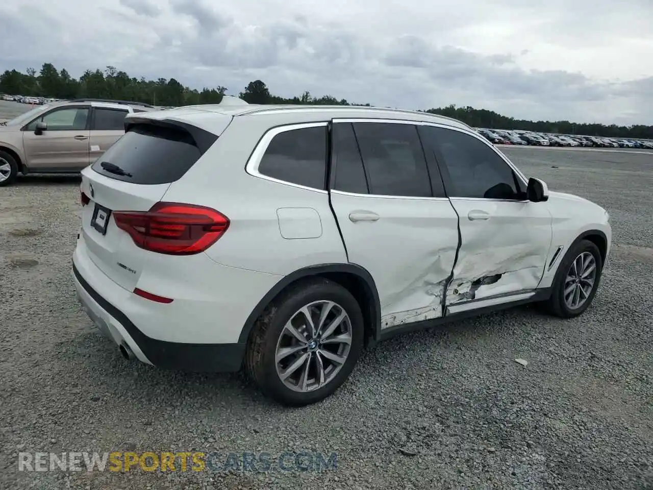 3 Photograph of a damaged car 5UXTR7C57KLE96632 BMW X3 2019