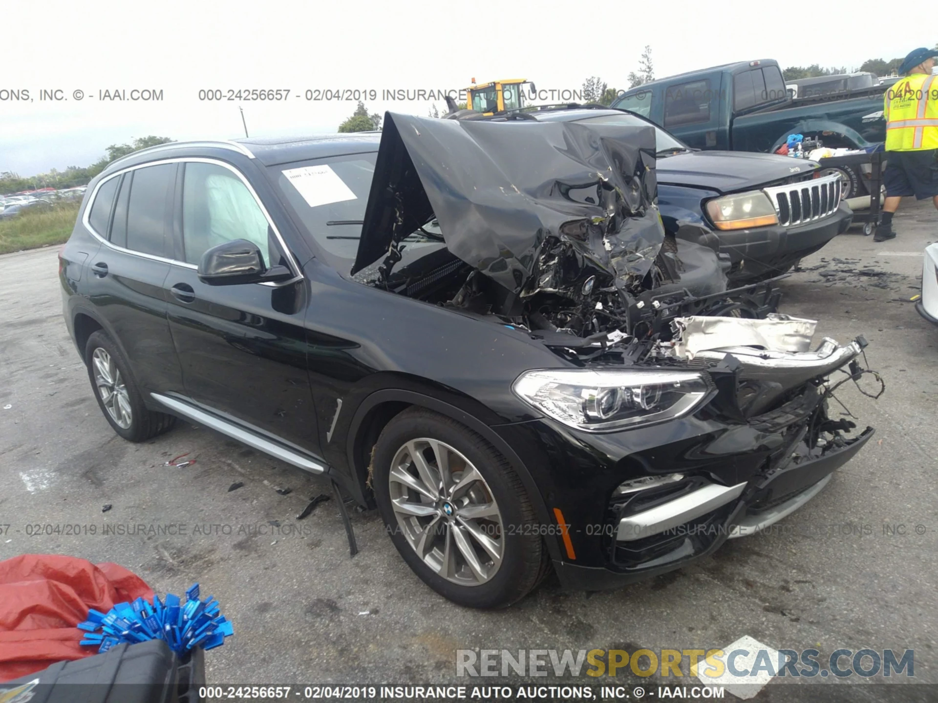 1 Photograph of a damaged car 5UXTR7C58KLE96235 BMW X3 2019