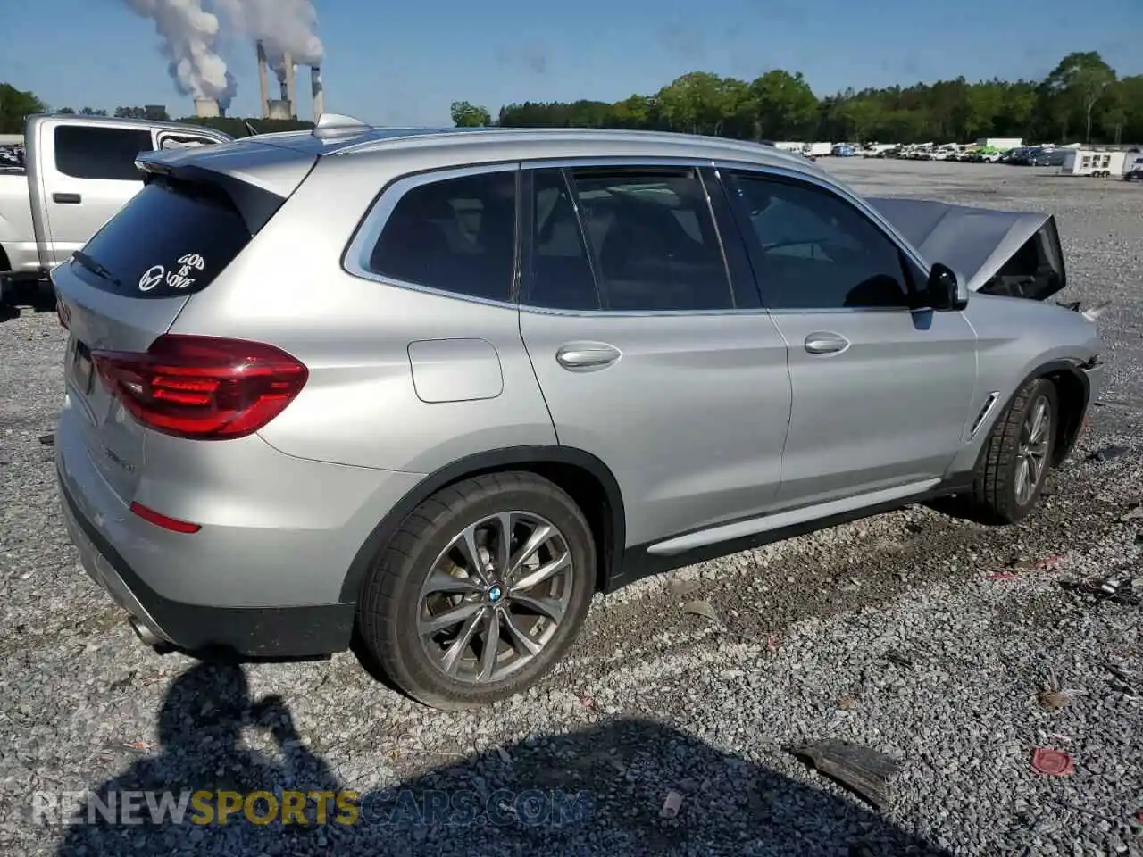 3 Photograph of a damaged car 5UXTR7C58KLF25216 BMW X3 2019