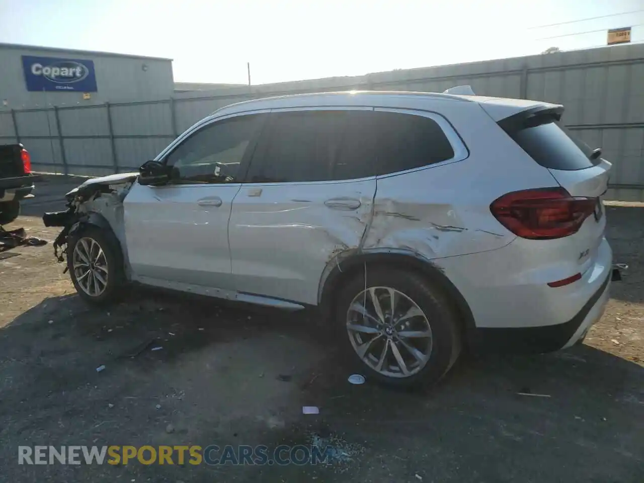 2 Photograph of a damaged car 5UXTR7C58KLR44907 BMW X3 2019