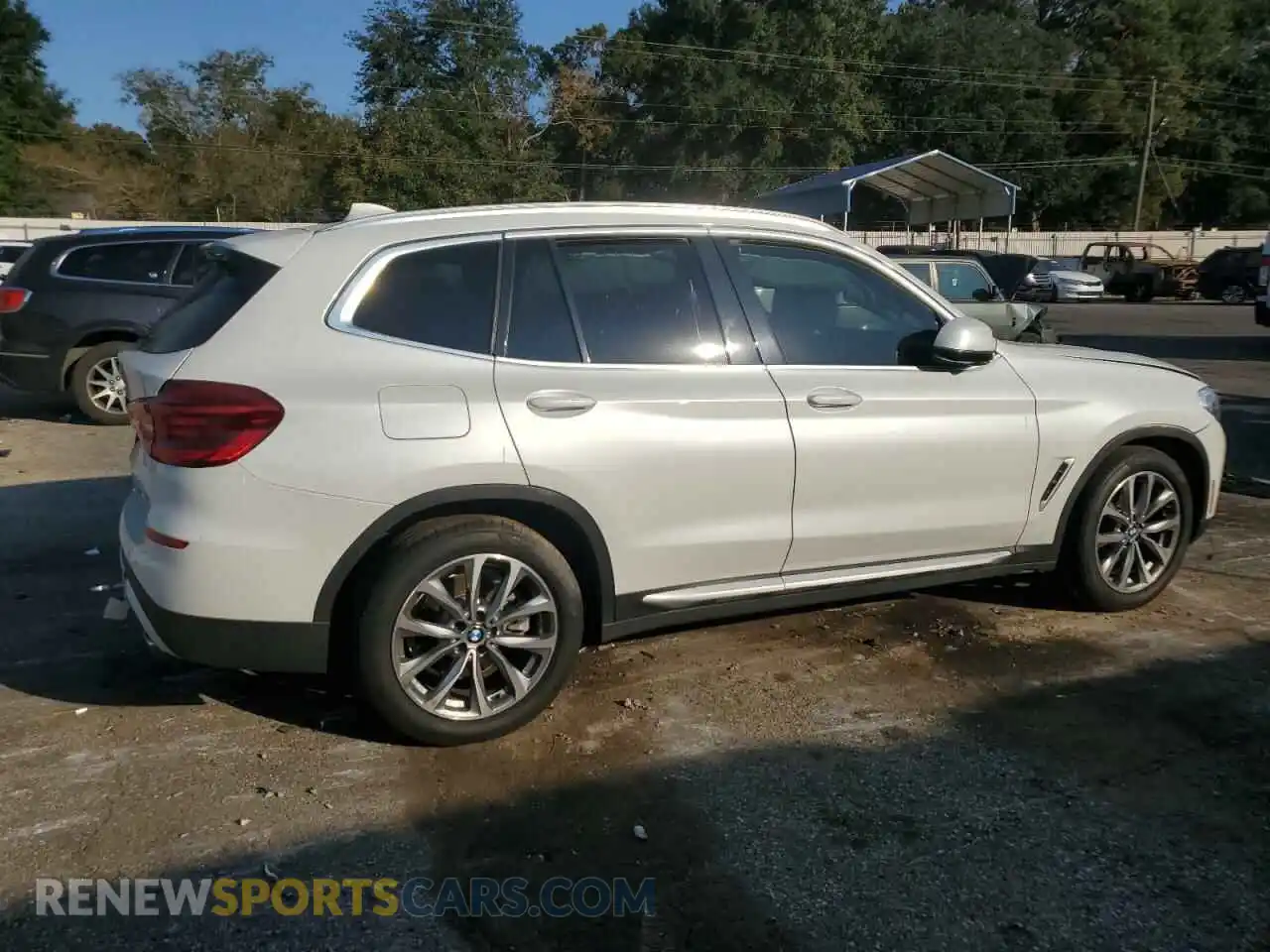3 Photograph of a damaged car 5UXTR7C58KLR44907 BMW X3 2019