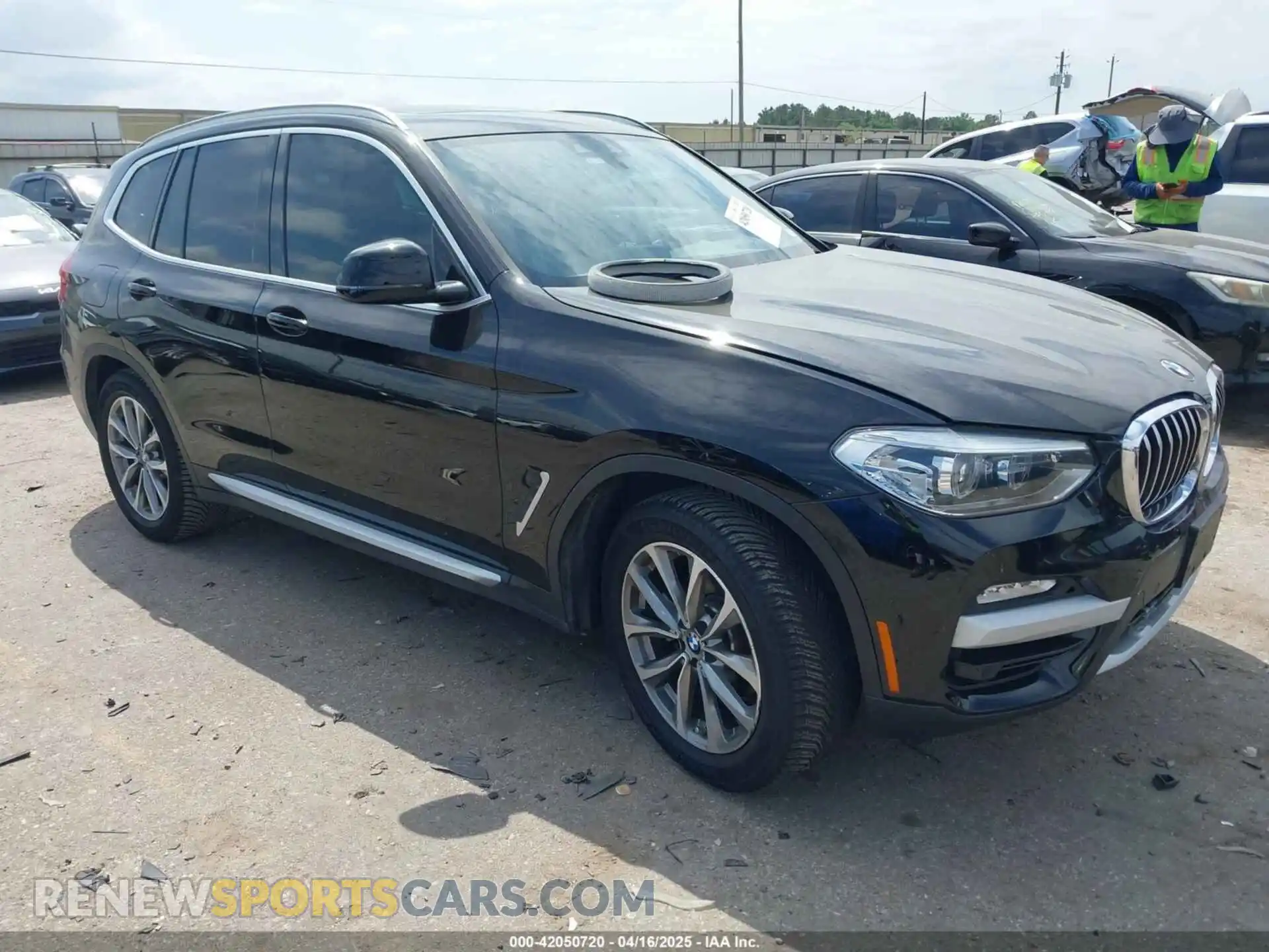 1 Photograph of a damaged car 5UXTR7C58KLR49721 BMW X3 2019