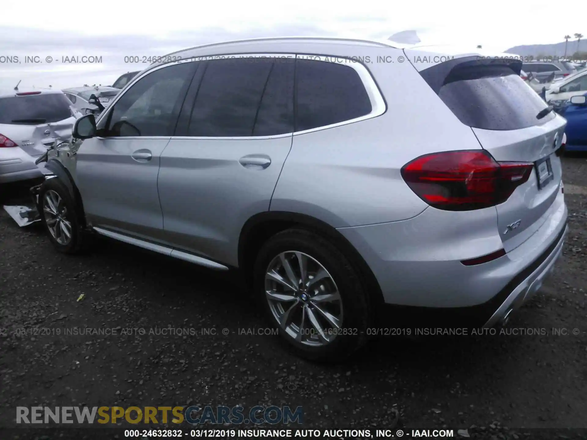 3 Photograph of a damaged car 5UXTR7C5XKLE98178 BMW X3 2019