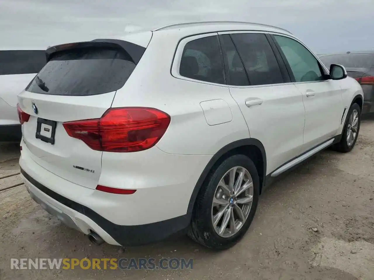 3 Photograph of a damaged car 5UXTR7C5XKLF23919 BMW X3 2019