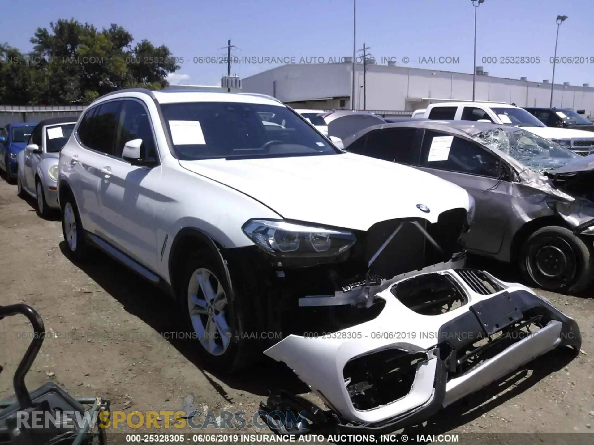 1 Photograph of a damaged car 5UXTR7C5XKLF25055 BMW X3 2019