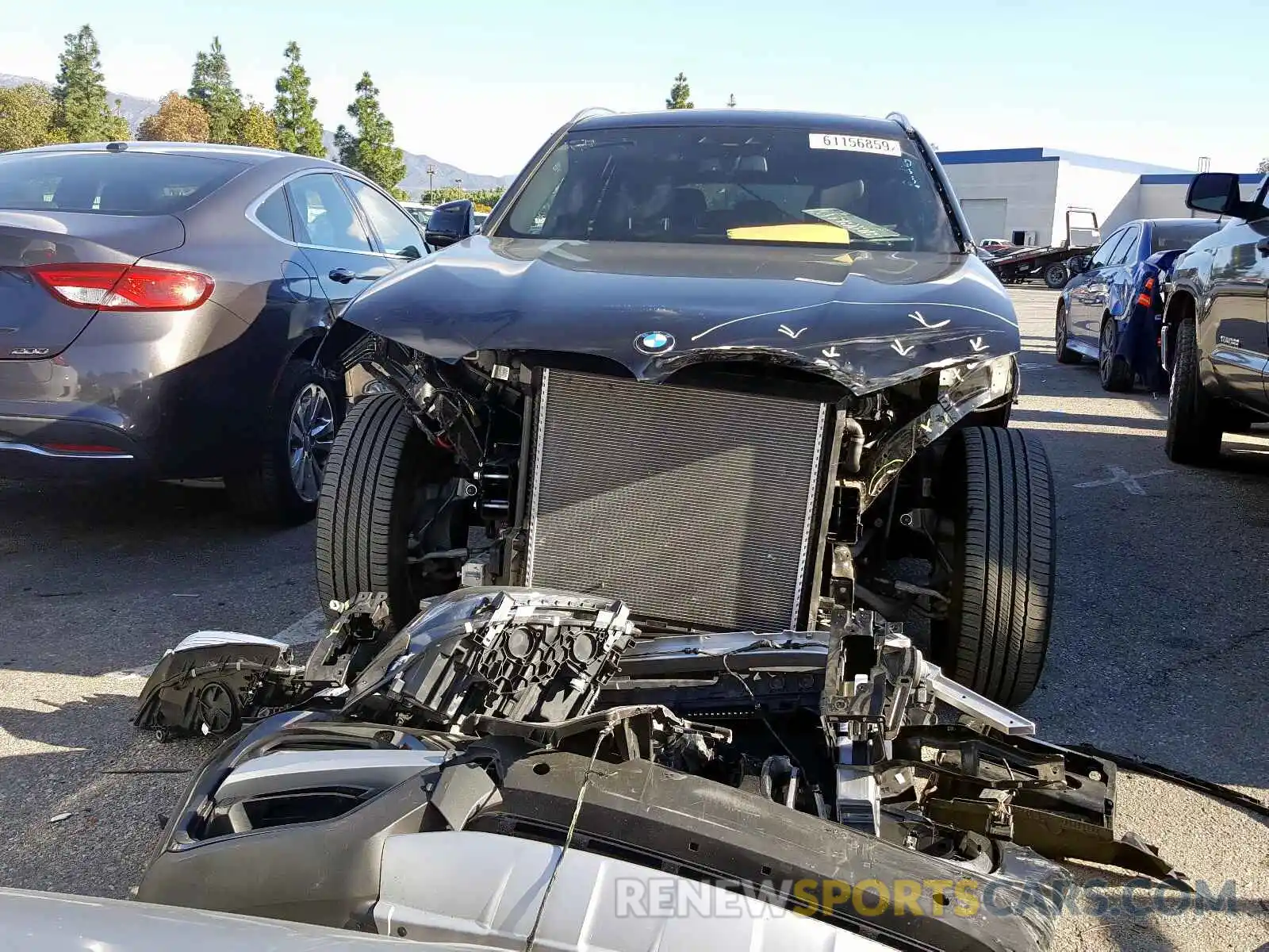 10 Photograph of a damaged car 5UXTR7C5XKLF32099 BMW X3 2019