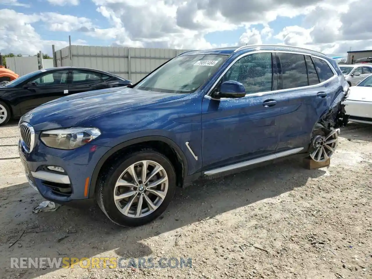 1 Photograph of a damaged car 5UXTR7C5XKLF33026 BMW X3 2019