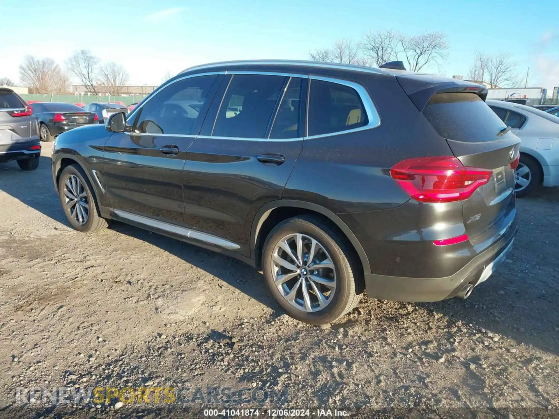 3 Photograph of a damaged car 5UXTR7C5XKLF36136 BMW X3 2019