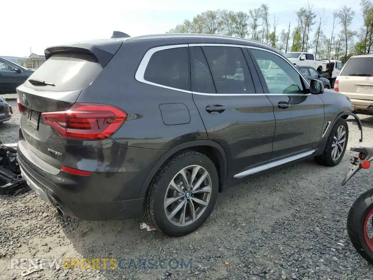 3 Photograph of a damaged car 5UXTR9C50KLP90236 BMW X3 2019