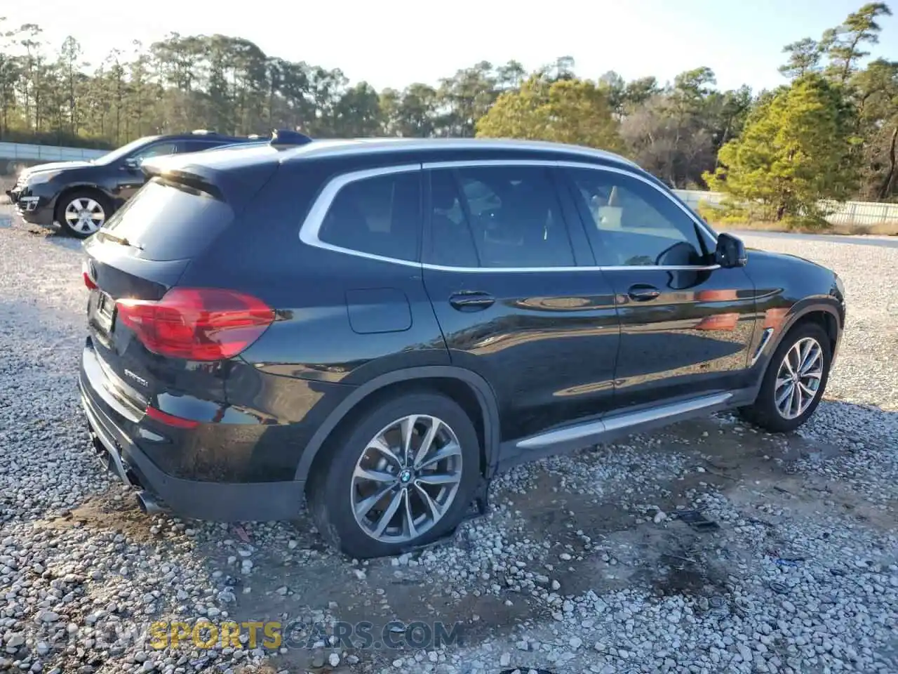 3 Photograph of a damaged car 5UXTR9C50KLP97980 BMW X3 2019
