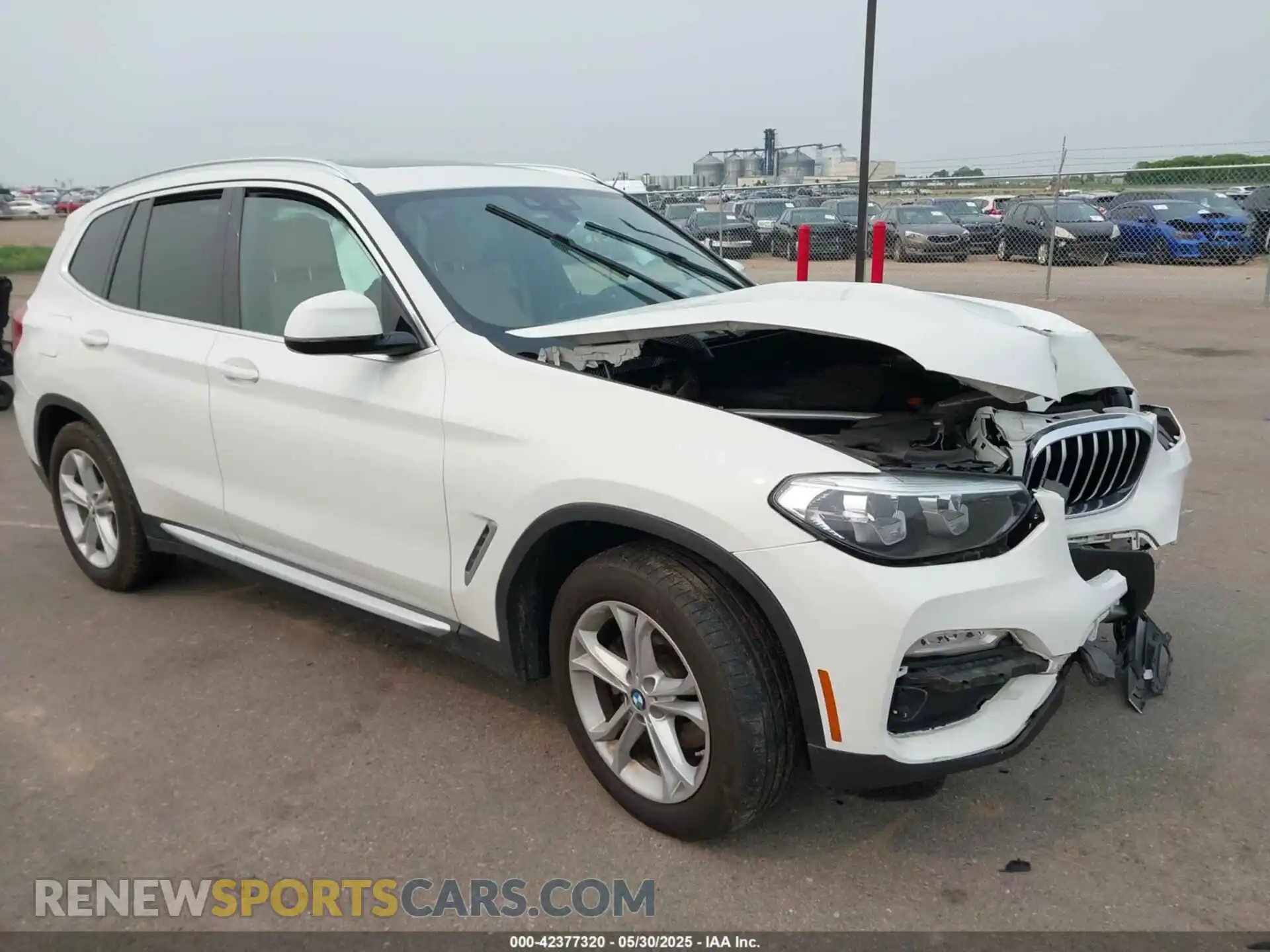 1 Photograph of a damaged car 5UXTR9C50KLR10195 BMW X3 2019