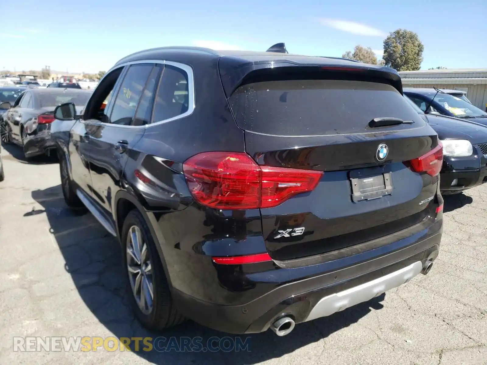 3 Photograph of a damaged car 5UXTR9C51KLP90925 BMW X3 2019