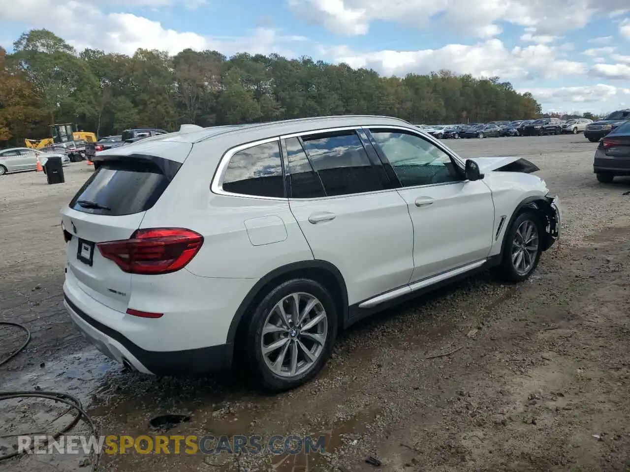 3 Photograph of a damaged car 5UXTR9C52KLE17606 BMW X3 2019