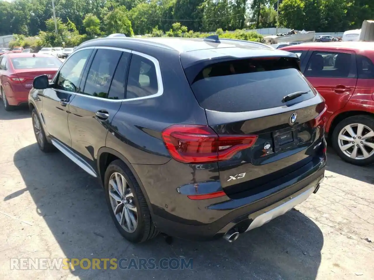 3 Photograph of a damaged car 5UXTR9C52KLP81523 BMW X3 2019