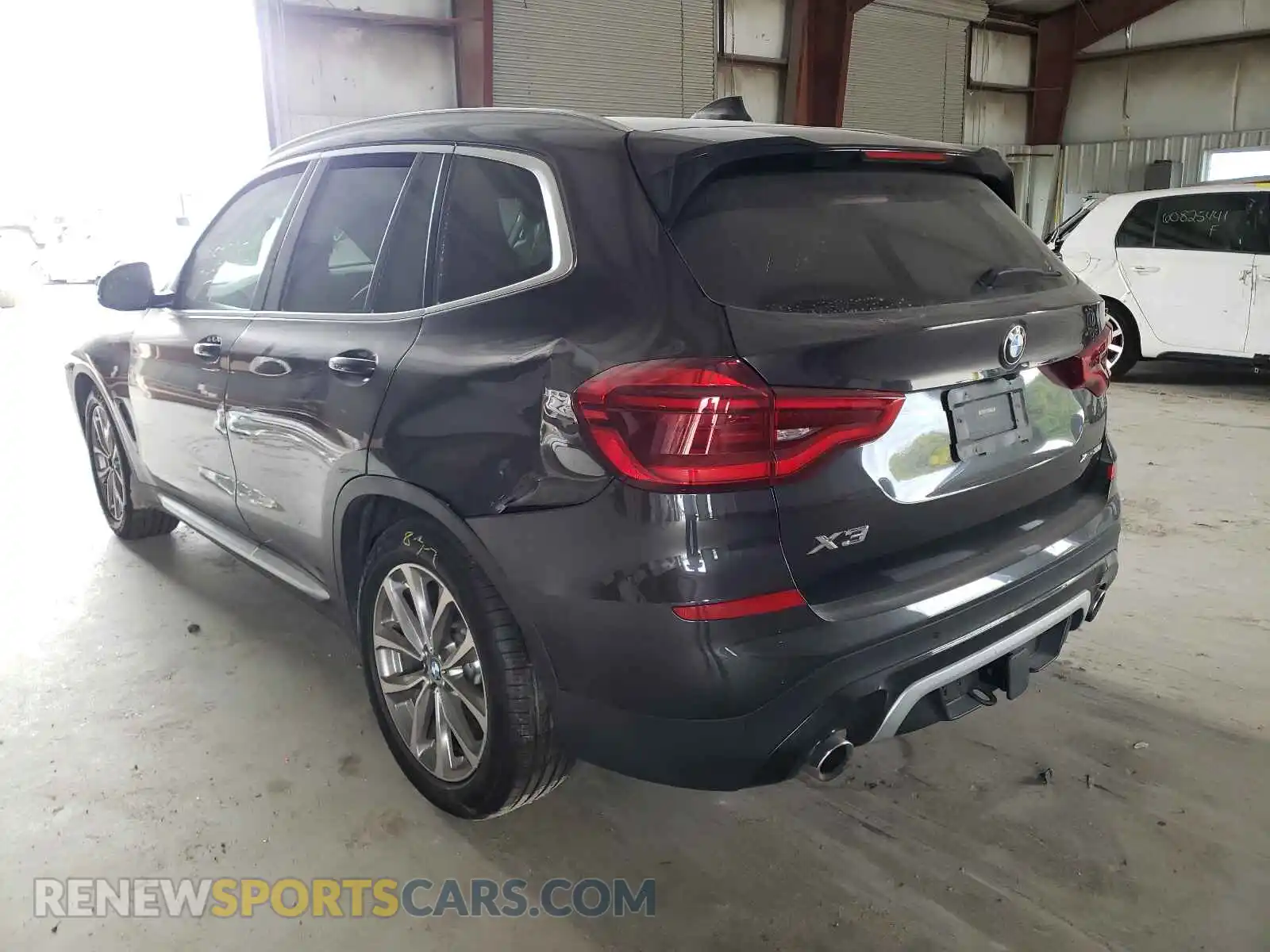 3 Photograph of a damaged car 5UXTR9C52KLP97401 BMW X3 2019