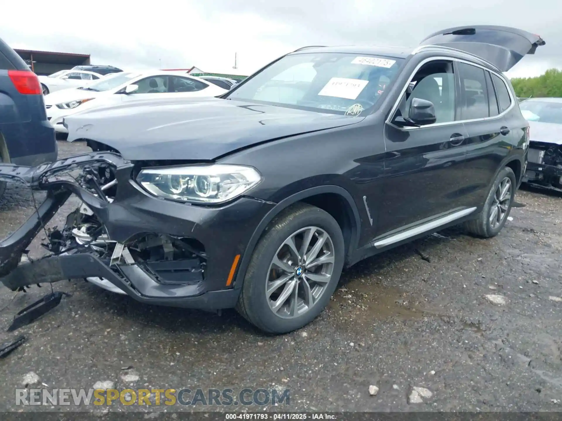 2 Photograph of a damaged car 5UXTR9C53KLP97083 BMW X3 2019