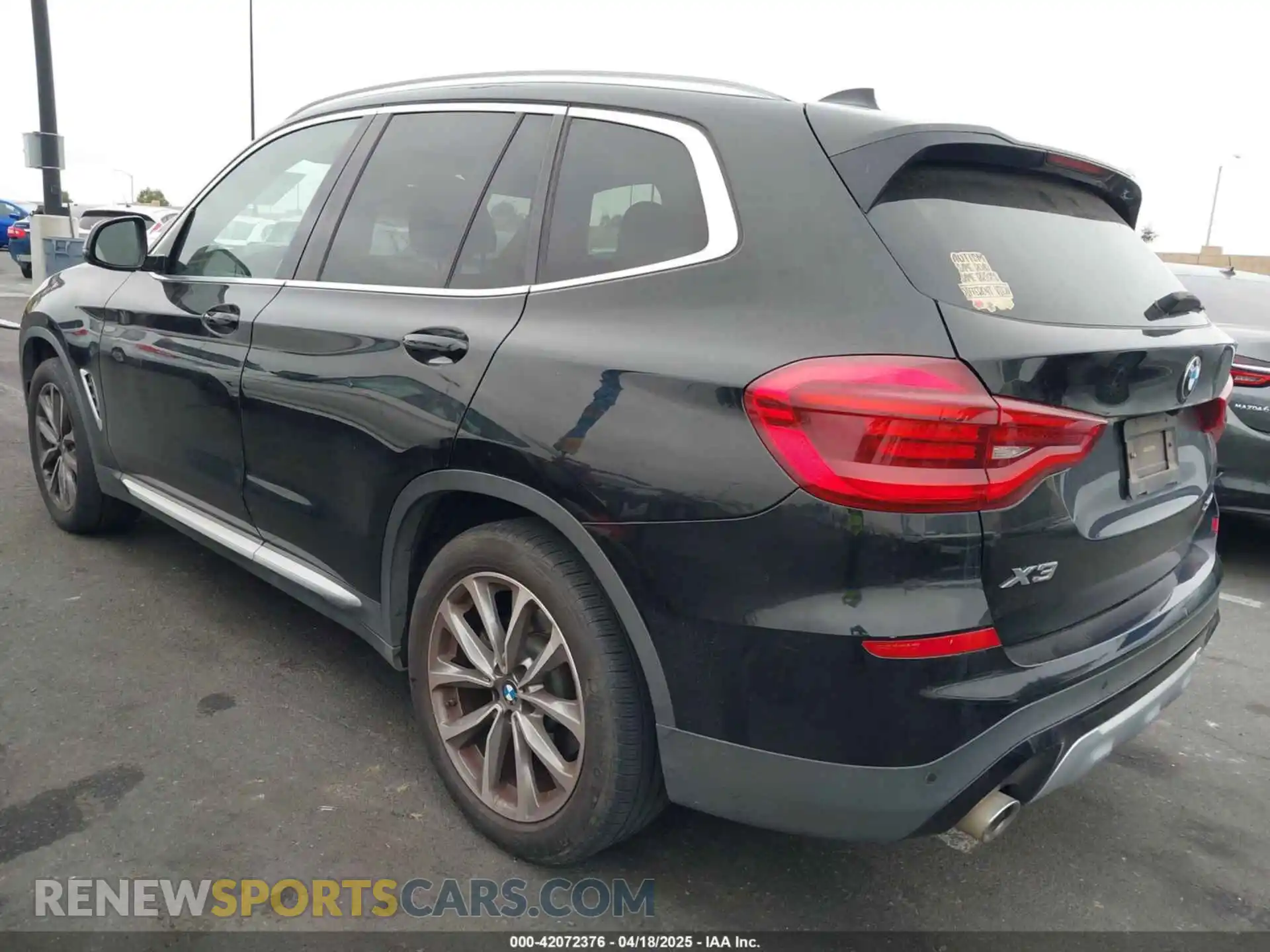 3 Photograph of a damaged car 5UXTR9C54KLD94460 BMW X3 2019