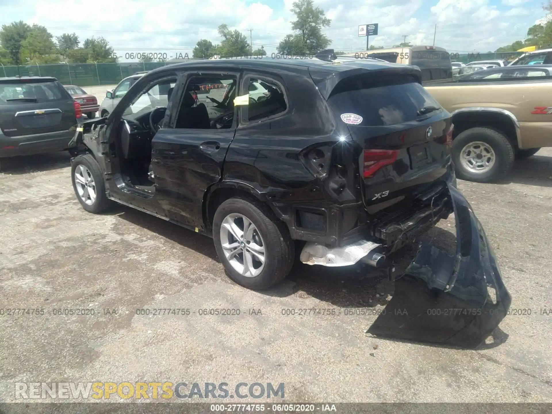 3 Photograph of a damaged car 5UXTR9C54KLD96306 BMW X3 2019